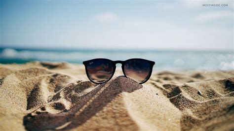 7 Ways To Protect Yourself From The Summer Sun