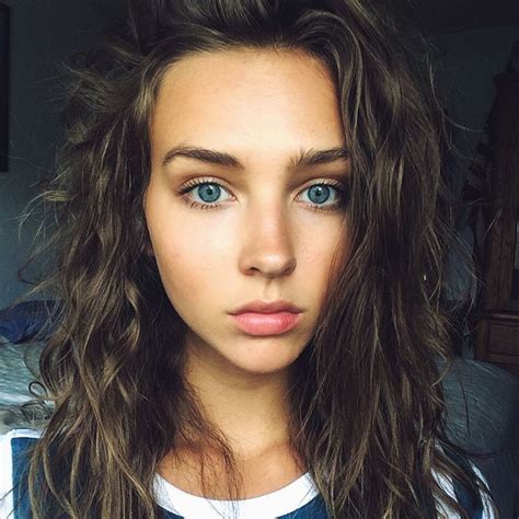 The Most Awesome Images On The Internet Brown Wavy Hair Dark Hair