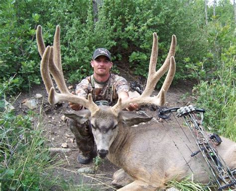 World Record Mule Deer Buck