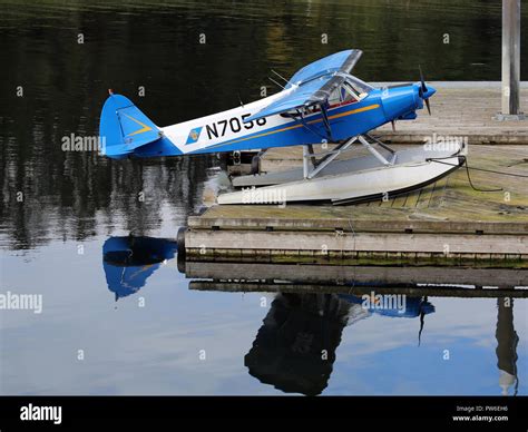 Float Plane At Dock Hi Res Stock Photography And Images Alamy