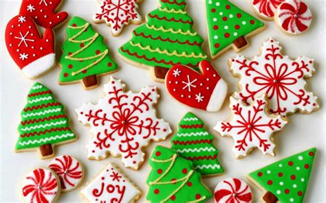 Find 50 christmas cookie recipes and ideas for holiday baking! Day 10 - Countdown to Christmas 2014 How to Ice Cookies