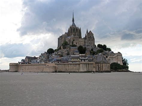 Tour Mont Saint Michel The Real Life Minas Tirith Pictures Cnet