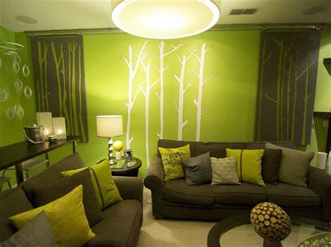 Green living rooms can embrace a variety of themes and styles and the color can be used in various degrees to alter the ambiance of the room. 17 Best images about Lime Green Living Room Design With ...