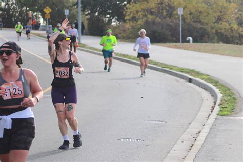 PHOTOS Runners Smile And Struggle Through Royal Victoria Marathon