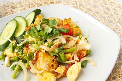 Spicy Salad With Fried Egg Yum Khai Dao Asian Inspirations