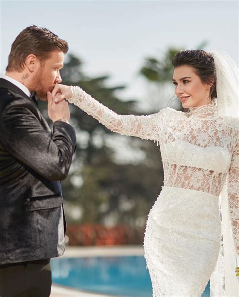 Turkish Actress Burcu Kiratli Wedding Pictures