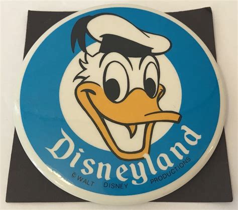 Vintage Disneyland Donald Duck Button Metal Pin Back Walt Disney