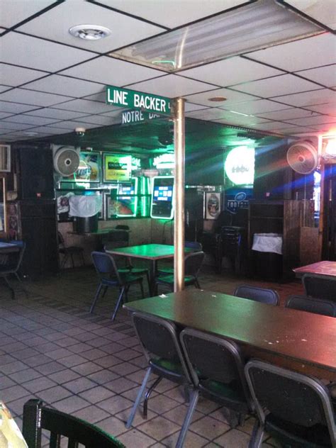 Jumbo hot wings, half pound certified angus burgers, super pizza, and fresh tex mex. Linebacker Lounge - Sports Bars - South Bend, IN - Yelp