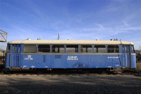 Motornik Serije SŽ 812818 Šinobus Tinetova Stran O železnici