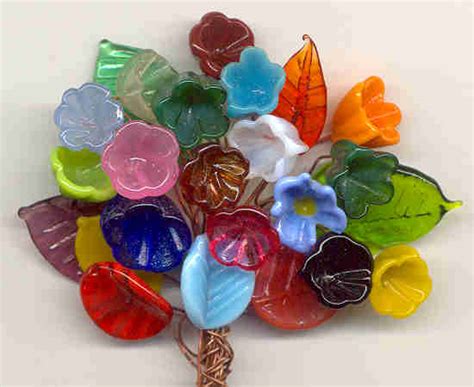 Venetian Beads Vintage Murano Glass Flowers And Leaves