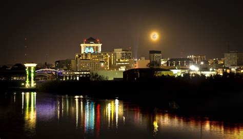 Montgomery Night Skyline Great Things To See And Do At Night In The