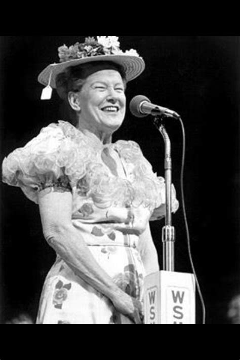 Minnie Pearl Grand Ole Opry Old Tv Shows Old Tv Country Music