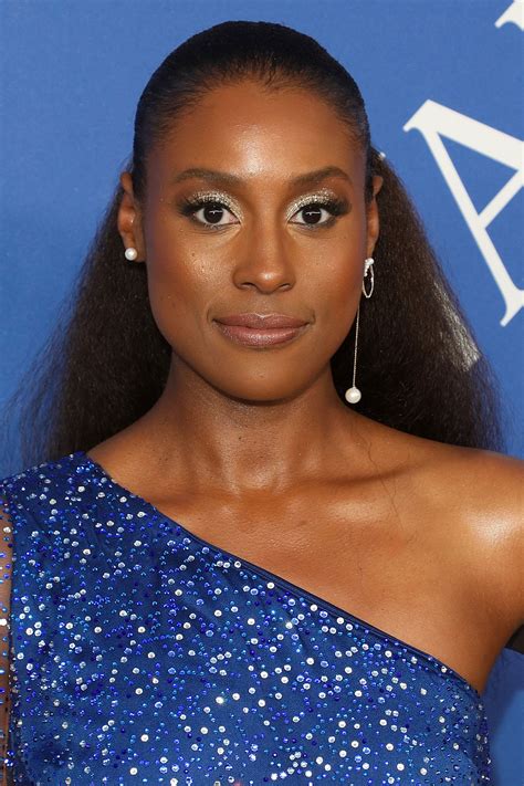 Issa Rae Hairstyles Insecure Issa Rae Hair Trends Color Crochet