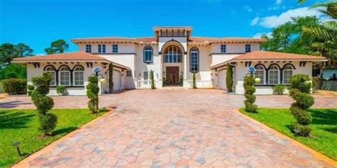 11 Celebrity Homes For Sale Luxury Homes And Mansions