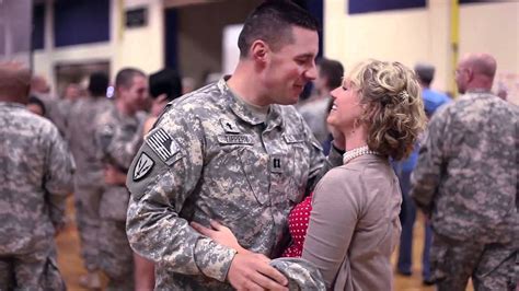 Soldier Home From Iraq After 6 Months Reunites With Pregnant Wife Youtube
