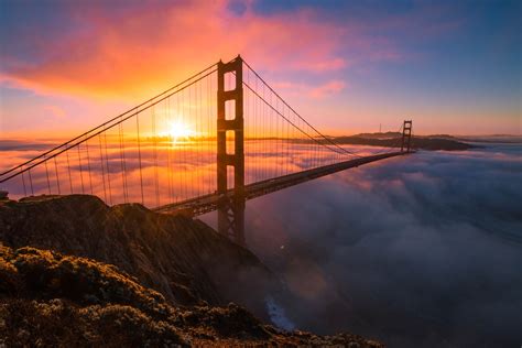 20 Sublime Photos Documenting A Day In The Life Of The Golden Gate