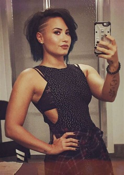 Demi Lovato Ditched Brunette Hair For A Teal Blue Hue Demi Lovato