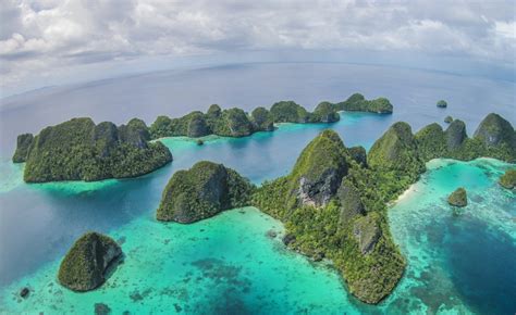 Wayag Islands In Raja Ampat Papua Explorers Eco Resort