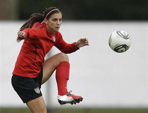 Alex Morgan La Futbolista Mas Sexy Del Mundo Taringa