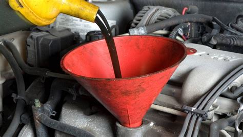 Oil Dyeing Your Car Engine The Pros The Cons And The Risks Carhampt