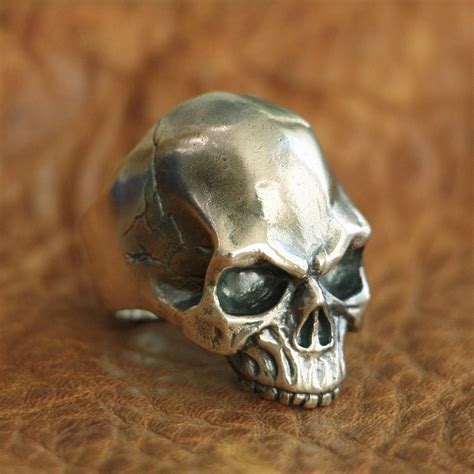 Linsion Handmade 925 Sterling Silver Skull Ring Mens Biker Punk Ring