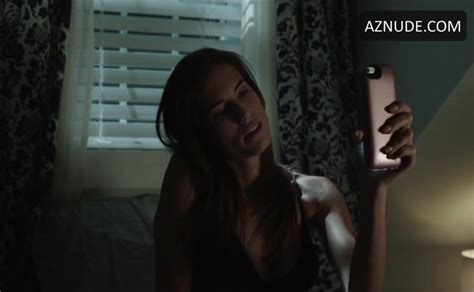 Allison Williams Underwear Scene In Girls Aznude