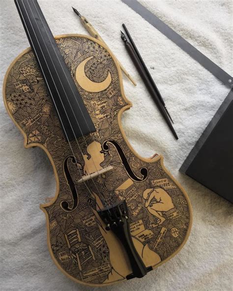 Artista Cria Violinos Personalizados Com Desenhos Mais Que Criativos