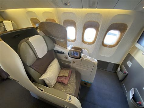 Review Flying Emirates 777 300er Business Class During Covid 19 Iata