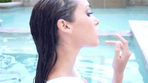 Pool Victoria Moore Gif Find Share On Giphy