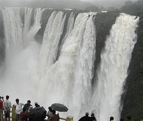 Top 8 Waterfalls In India Memorable India Blogmemorable India Blog