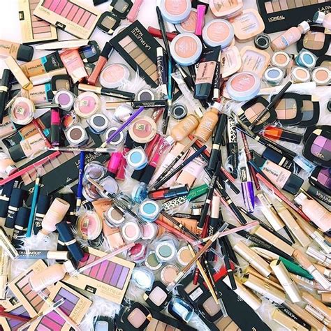 Beautiful Mess 😍😍😍😍😍😍 Anyones Up For Tidying 💁🏼💁🏻💁🏽💁🏾 Makeup Best