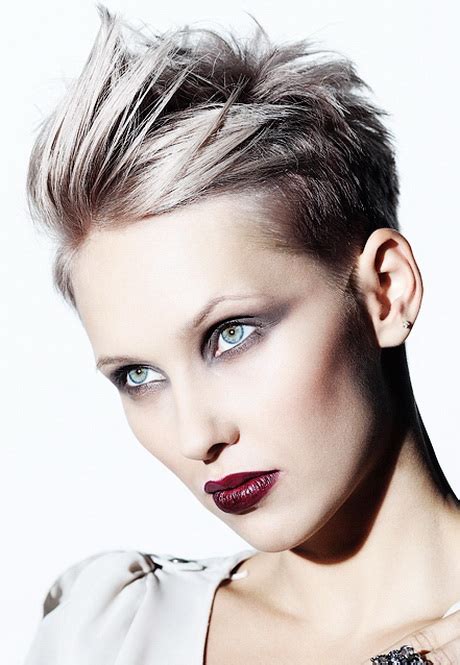 How to choose the right hairstyles for your face shape, we've got the perfect short, medium, long and best haircuts for women pictures gallery. Pictures of super short haircuts for women