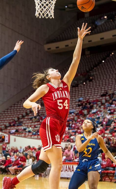 Indiana Womens Basketball Mackenzie Holmes Plans To Use Extra Covid