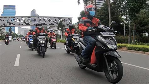 Awal Tahun 2021 Komunitas Honda Beat Jakarta Salurkan Bantuan Sembako