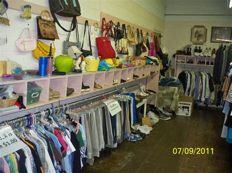 Thrift shop | Shop vintage decor, Thrift shopping, Thrifting