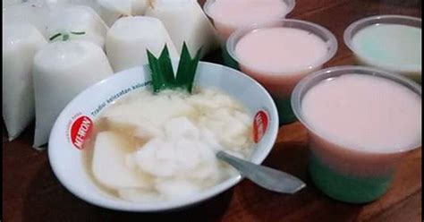 Mulai dari tahu china atau tahu air yang lembut, tahu kuning, tahu pong, egg tofu alias tahu telur, tahu susu, hingga kembang tahu atau tahwa yang biasa disantap bersama kuah jahe hangat. 619 resep tahu susu enak dan sederhana - Cookpad