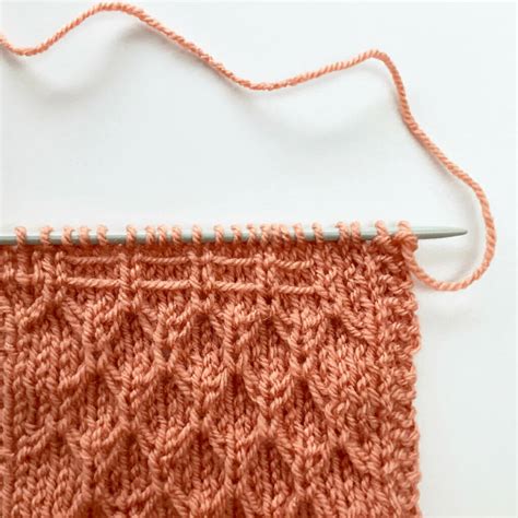 Tutorial Working The Knit 1 Under Loose Strands K1 Uls Stitch La