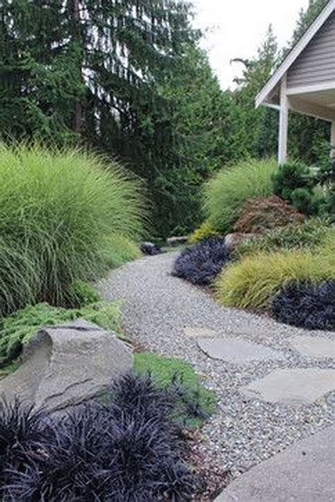 44 Beautiful Grass Garden Design Ideas For Landscaping Your Garden