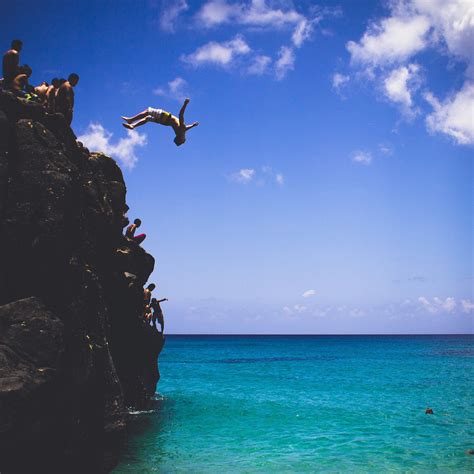 jump off a cliff waimea bay 100 things to do cliff diving