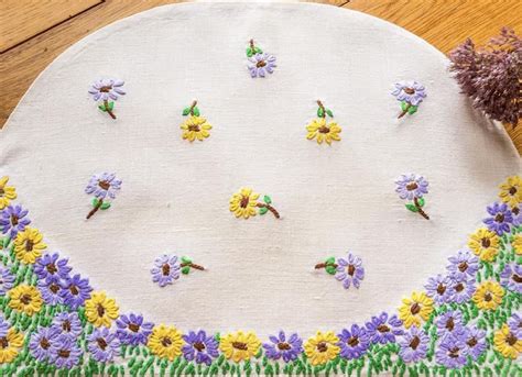 Pretty Vintage Hand Embroidered Fairistytch Lazy Daisy Linen Etsy UK