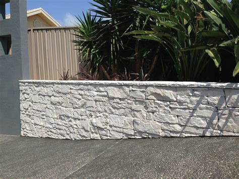 Dry Stacked Limestone Retaining Wall Stacked Stone Walls Stone