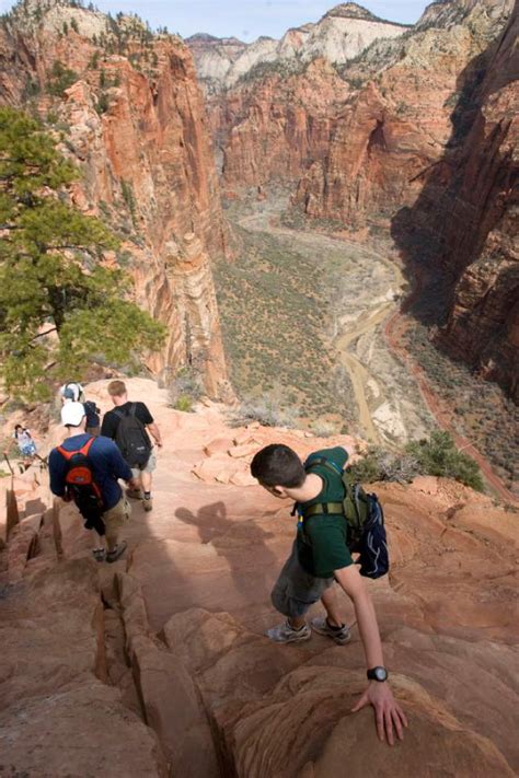 Man Found Dead In Zion Park May Have Fallen From Angels Landing Trail Park Officials Say The