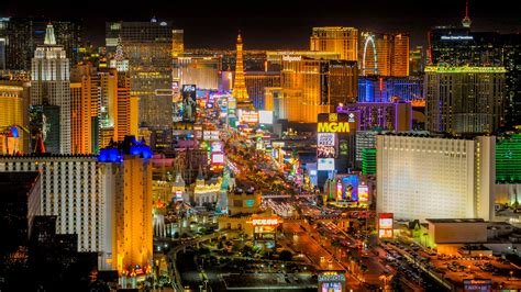 Las Vegas Strip History Attractions Transportation Tips And Facts