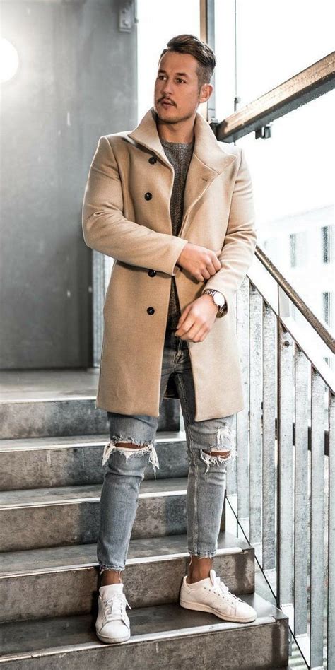 How To Wear Ripped Jeans Like A Street Style Star Ripped Jeans Men