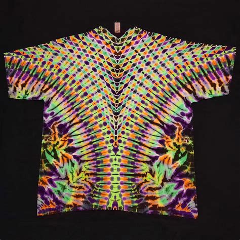 This Tie Dye Artist Creates Very Detailed Patterned T Shirts 49 Pics