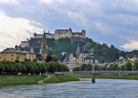 The town is located on the site of the former roman settlement of iuvavum. Festung Hohensalzburg, Salzburg, Österreich
