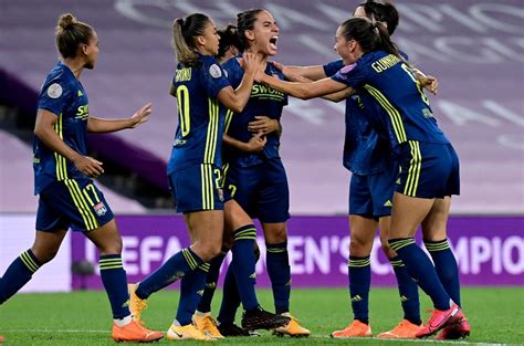 Todas las series se disputan al mejor de tres partidos. Semifinal francesa en la Champions League Femenina - JB FÚTBOL