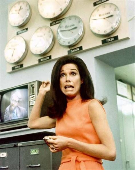 Mary Richards I Think This Pic Sort Of Sums Up How I Felt Working In A Newsroom Old Tv Shows