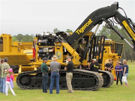 BTB 40 TIDEWATER DEMO DAY Tigercat