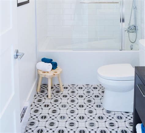 Alasannya adalah kamar mandi tersebut berhubungan erat dengan desain interior rumah. Desain Kamar Mandi Minimalis Dengan Bak | Gambar Desain ...